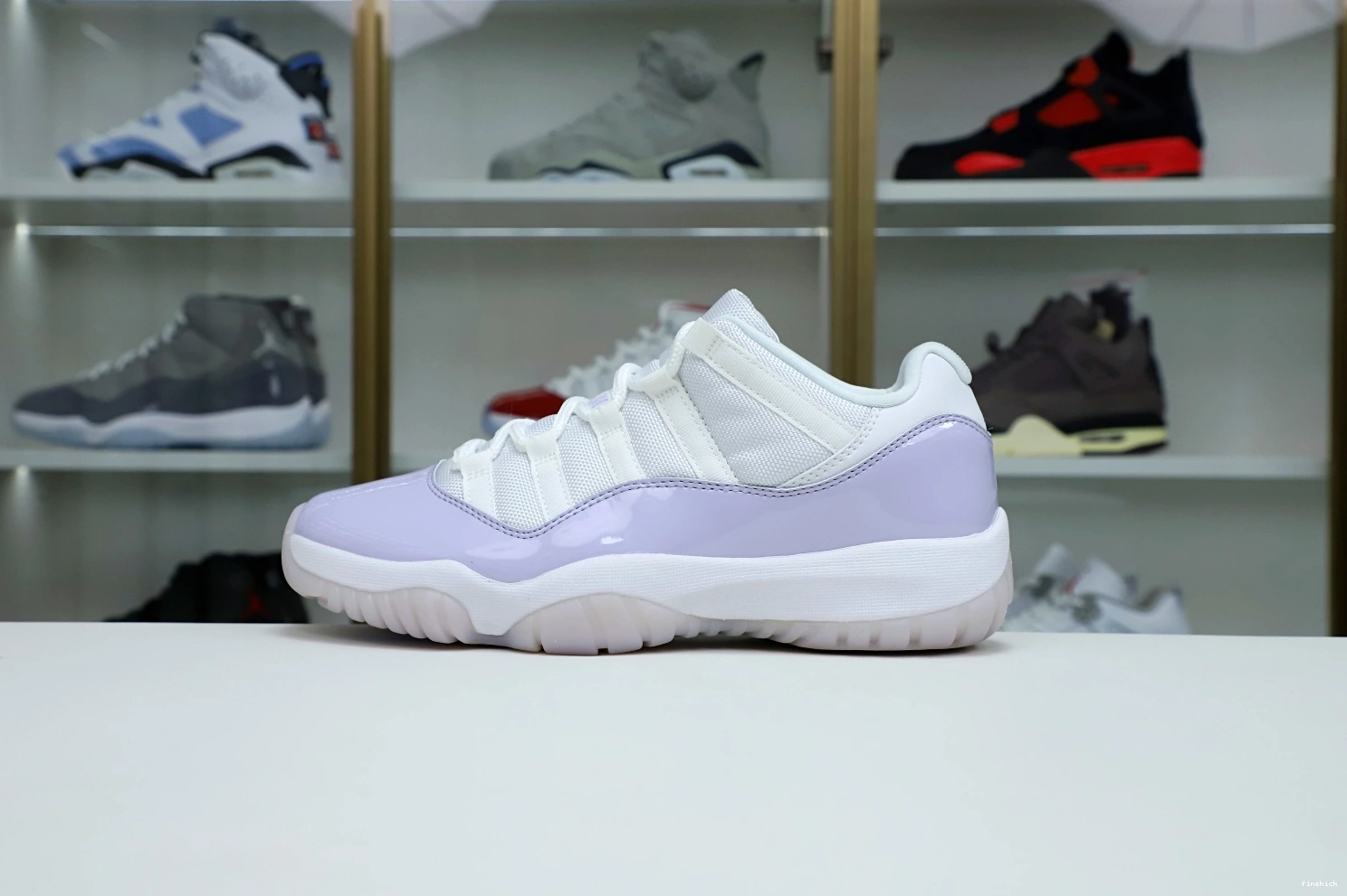 VIOLET LOW 11 JORDAN PURE AIR 0303